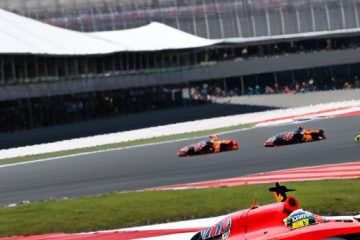 Ketegangan MotoGP: Lebih Dekat, Lebih Berbahaya, Lebih Seru?